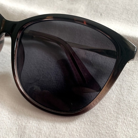 Lucky Brand Women’s Sunglasses - Picture 2 of 11